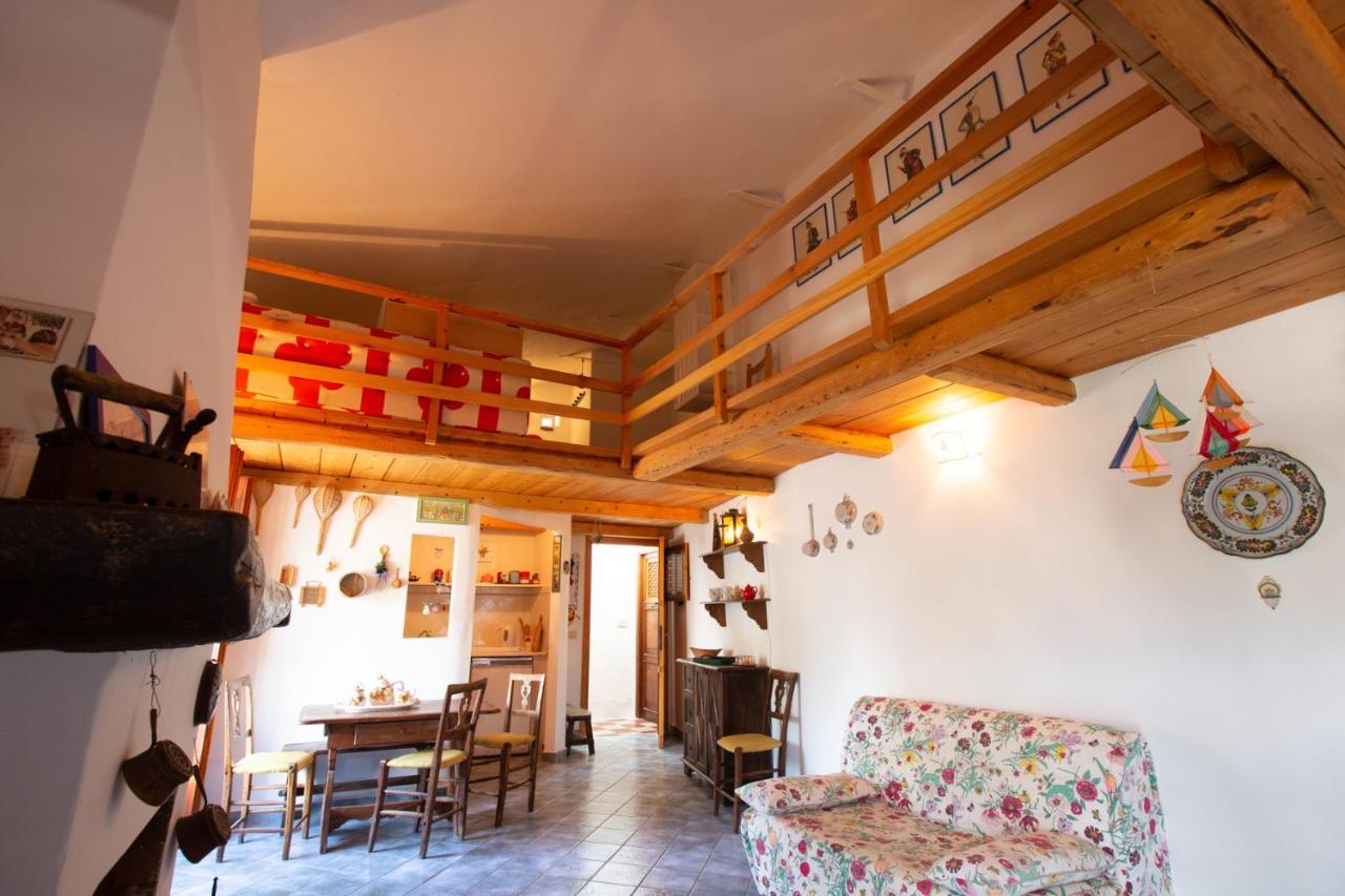 Cosy Loft - Loft Di Atmosfera In Sperlonga Alta Vila Exterior foto
